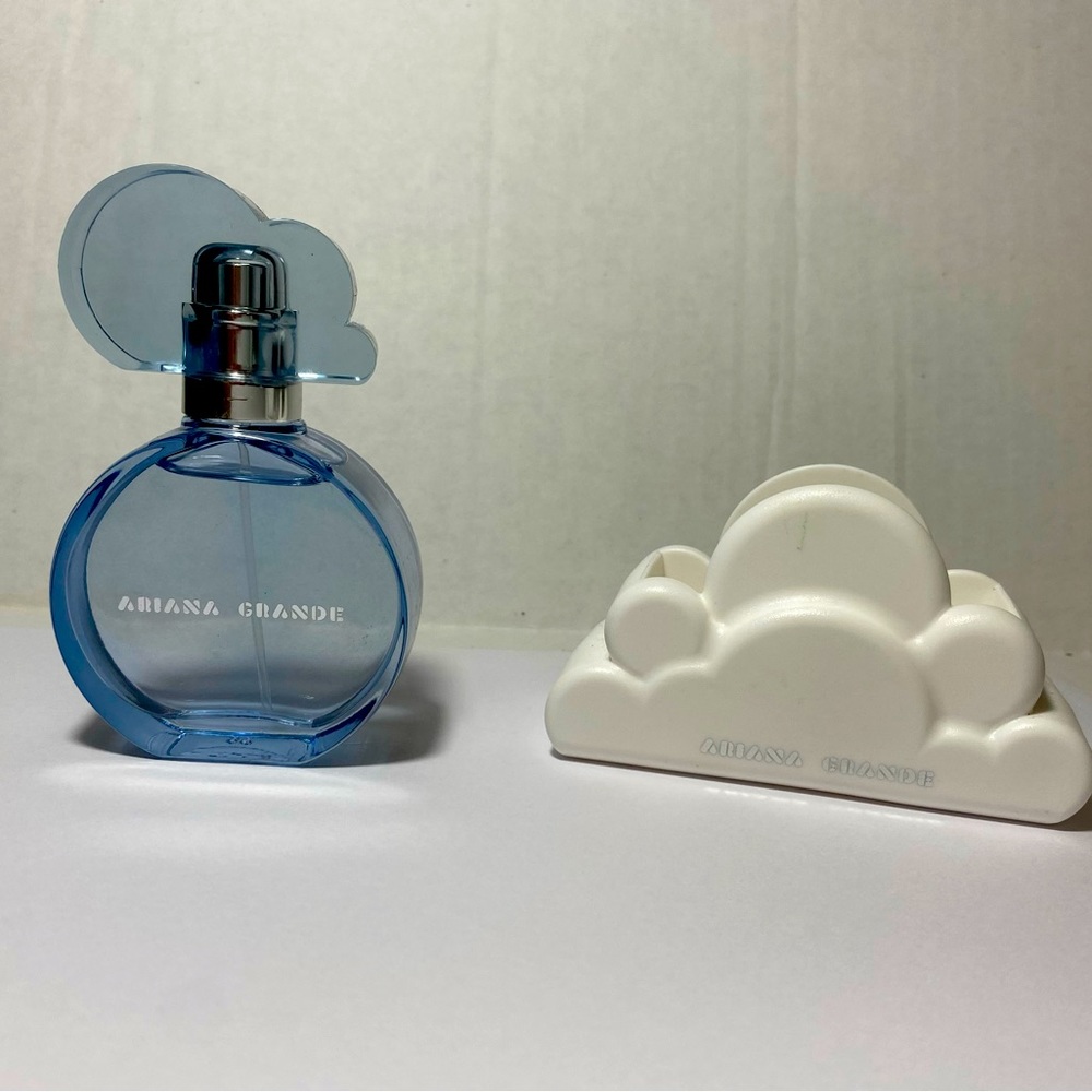 Ariana Grande Perfume Cloud 1fl oz